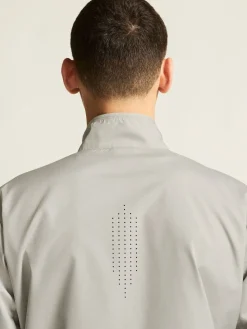 Jakker & Vester|Løping><noscript><img width=