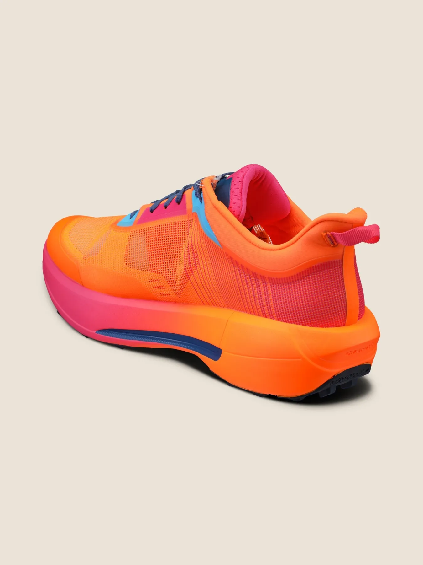 Road-To-Trail|Løping>Craft Sportswear Nordlite Ultra Pro M Flourange/Cosmo